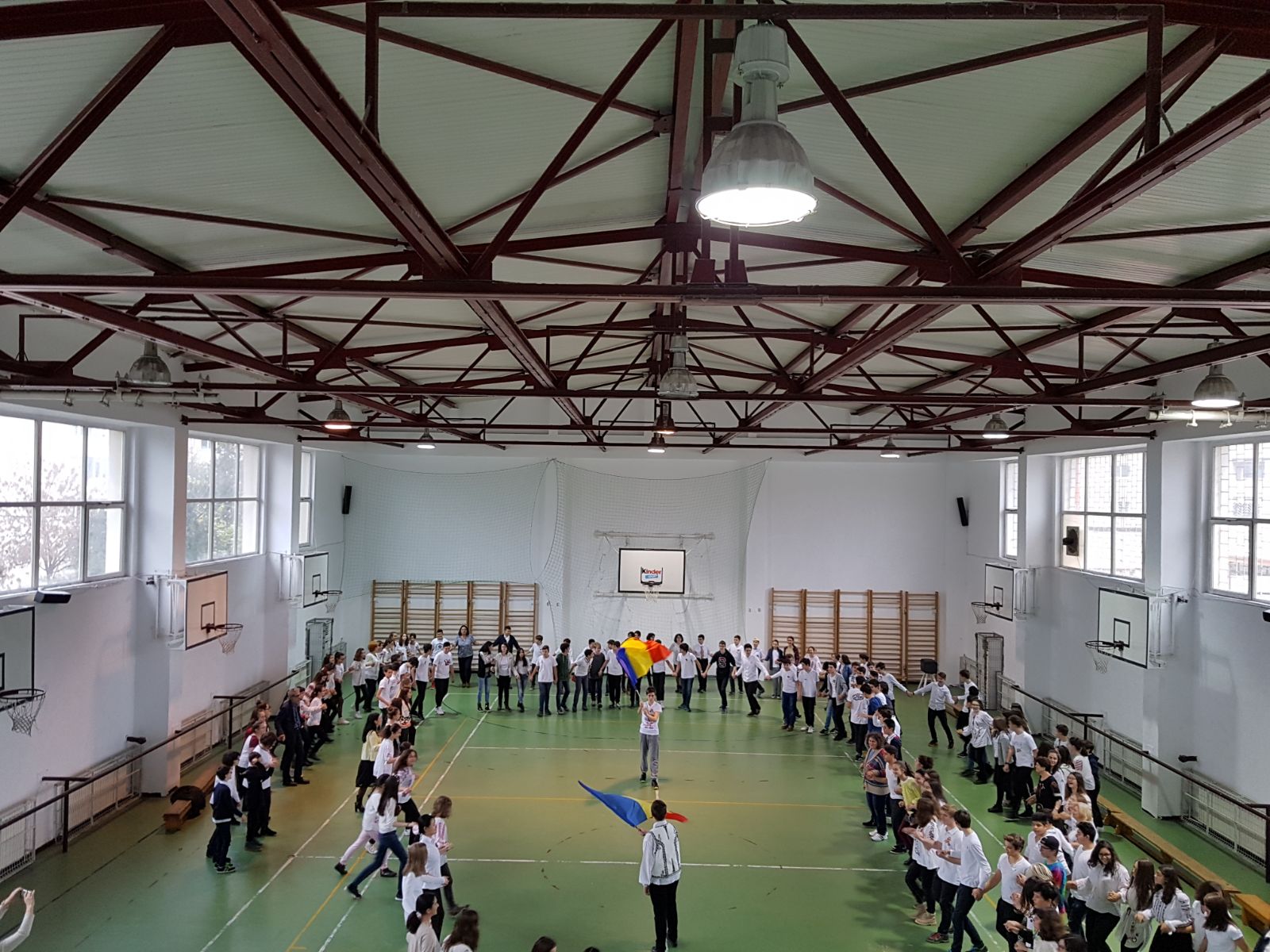 http://www.scoala12bucuresti.ro/site/wp-content/uploads/2017/12/16.jpg