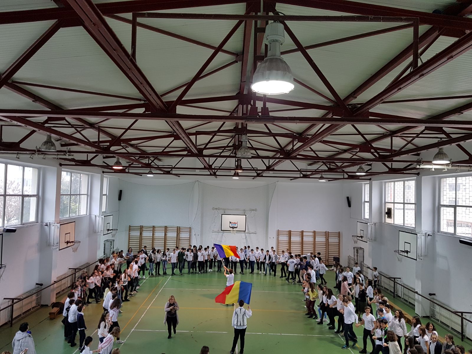 http://www.scoala12bucuresti.ro/site/wp-content/uploads/2017/12/19.jpg